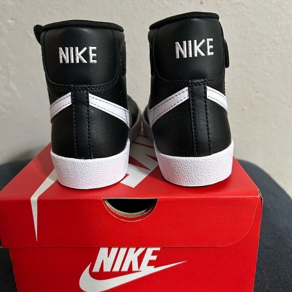 NEW Nike Blazer Mid 77 (PS) DA487 002 Size 2Y - Picture 2 of 7